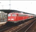 110 292 fuhr am 18.10.03 einen Zug der  Rheinland-Bahn ,also RB 26, von Kln nach Boppard.Hier vor dem Start in Kln-Deutz.