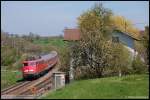 110 446 bringt zur Mittagszeit des 27.04.08 RB 37154 von Donauwrth nach Aalen, aufgenommen am Km 77,6 der Remsbahn (KBS 786) in Hhe Aalen-Oberalfingen.