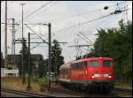 110 494-2 zog am Nachmittag des 12.07.2008 eine RB von Donauwrth nach Aalen. Hier fhrt der Zug gerade aus dem Bahnhof Goldshfe aus.