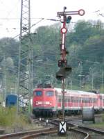 DB - E-Lok 110 438-9 mit Regio bei der ausfahrt aus dem Bahnhof von Dillenburg am 02.05.2008