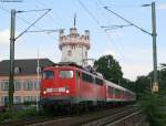 110 435-5 mit einer unbekannt gebliebeben RB RIchtung Koblenz in Rdesheim (Rhein) 29.7.08