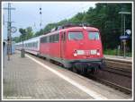 Dieser Zug mit 110 343 vor Intercity-Wagen fuhr am 13.09.2008 durch den Bahnhof Mainz-Bischofsheim.