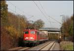 110 503-0 zog am Mittag des 26.10.2008 eine RB von Donauwrth nach Aalen. Aufgenommen in Aalen-Hofen.