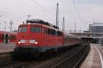 110 479-5 mit der RB 59 nach Soest beim Aufbgeln in Dortmund Hbf am 13.12.2008