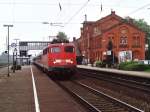 110 363-9 mit RE 24164 Osnabrck-Bremen auf Bahnhof Diepholz am 29-4-2000.