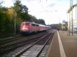 Noch gar nicht so lange her und schon Geschichte. Herbst 2006. 110 401-7 zieht Regionalbahn Kassel HBF - Fulda durch Beisefrth. Heute erbringt diese Leistung die Cantus Verkehrs-GmbH.