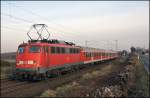 Die Dortmunder 110 426 (9180 6110 426-4 D-DB) schiebt eine RB59  HELLWEGBAHN  nach Soest. Nchster Halt ist Dortmund-Slde. (01.12.2008)