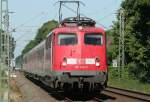 Die 110 415-7 auf dem RE4 Verstrker kurz vor Geilenkirchen am 29.05.2009