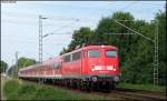 Bild 5oo: 110 373 mit dem RE11596 nach Aachen Hbf an der ehem. Anrufschranke 16.6.2009