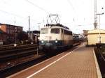 110 346-4 auf Trier Hauptbahnhof am 22-7-2000.