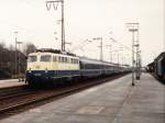 110 476-9 mit einem TEN-Zug auf Bahnhof Leer am 7-1-1994.