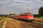 110 416 mit ihrer Stammleistung auf der KBS 760(IRE 3270 Tbingen-Stuttgart).
Aufgenommen am frhen morgen des 31.8.2011 bei Metzingen(Wrtt).