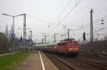 Die 110 469-4 am 31.03.2012 mit dem TEE 8 von Koblenz nach Emden in Kln Messe/Deutz.