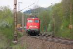 Rckreise-Welle der Kirchentags-Sonderzge war am 05.05.2013. 110 457-9 mit Sonderzug auf Rckreise aus Hamburg gen Sden. Aufgenommen am B bei Reckershausen.