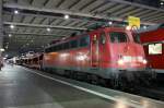 Die 110 491-8 mit einer CNL Bereitstellung nach Hamburg / Berlin in Mnchen HBF am 15.08.2013