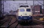 110319 fährt mit einer Leergarnitur am 26.4.1990 um 14.16 Uhr in den HBF Köln ein.
