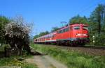 110 442-1 mit RE 25519 nach Kassel nördlich von Unterhaun aufgenommen | 11.05.2006