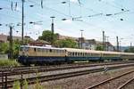 E10 1239 mit dem Pendelzug beim Sommerfest im DB Museum Koblenz Lützel am 22.06.19.