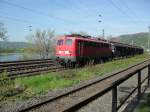 Eine Br 110 steht abgestellt in Linz am Rhein am 24.4.10