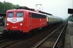 110 125-2 mit D 1812 Kln Hbf-Den Haag CS auf Bahnhof Viersen am 21-10-1992.