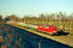 110 169 mit RE 3217 (Hamburg–Uelzen) am 10.01.1999 zwischen Radbruch und Bardowick