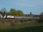 110 329-0  Science-Express  legt sich mit IC 182 Zrich HB - Frankfurt(Main)Hbf bei Singen(Htw) in die Kurve. 07.04.10