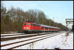 DB 110381 erreicht hier mit dem RB nach Münster am 2.12.2005 um 11.28 Uhr den Bahnhof Natrup Hagen.