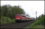 DB 110507-1 erreicht hier am 17.04.2007 um 16.02 Uhr mit der Regionalbahn aus Münster auf der Fahrt nach Osnabrück den Ortsrand von Hasbergen.
