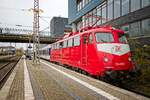110 459-5 der GfF mit dem wegen einer Weichenstörung verkürzten Borussia-Express im Bahnhof Hörde (20.11.2021)