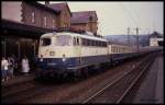 110300 hält mit dem D 1546 aus Bebra am 10.9.1989 um 18.22 Uhr in Altenbeken.