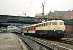 110 442 mit Sonderzug (Hannover Messebf–Hamburg-Altona) am 28.08.1996 in Hamburg-Harburg