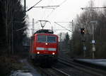 111 116 DB kommt mit dem RE4 Verstärkerzug von Düsseldorf-Hbf nach Aachen-Hbf und kommt aus Richtung Neuss-Hbf,Mönchengladbach-Hbf,Rheydt-Hbf,Wickrath,Beckrath,Herrath und fährt in Erkelenz ein und fährt dann weiter in Richtung Baal,Hückelhoven-Baal,Brachelen,Lindern,Süggerrath,Geilenkirchen,Frelenberg,Zweibrüggen,Übach-Palenberg,Rimburg,Finkenrath,Hofstadt,Herzogenrath, Kohlscheid,Richterich,Laurensberg,Aachen-West,Aachen-Schanz,Aachen-Hbf. 
Aufgenommen vom Bahnsteig 1 in Erkelenz.
Bei Sonne und Wolken am Nachmittag vom 6.3.2017. 