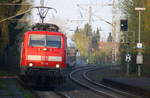 111 119 DB kommt mit dem RE4 von Dortmund-HBf nach Aachen-Hbf und kommt aus Richtung Neuss-Hbf,Mönchengladbach-Hbf,Rheydt-Hbf,Wickrath,Beckrath,Herrath und fährt in Erkelenz ein und