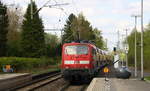 Ein Nachschuss von der 111 112 DB schiebt den RE4 aus Aachen-Hbf nach Düsseldorf-Hbf und kommt aus Richtung Aachen-Hbf,Aachen-Schanz,Aachen-West,Laurensberg,Richterich,Kohlscheid,Herzogenrath,Palenberg,Zweibrüggen,Frelenberg,Geilenkirchen,Süggerrath,Lindern,Brachelen,Hückelhoven-Baal,Baal und hält in Erkelenz und fährt dann weiter in Richtung Herrath,Beckrath,Wickrath,Rheydt-Hbf,Mönchengladbach-Hbf. Aufgenommen vom Bahnsteig 2 in Erkelenz.
Bei schönem Sonnenschein am Nachmittag vom 10.4.2017.