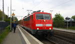 111 129 DB kommt mit einem Verstärkerzug von Düsseldorf-Hbf nach Aachen-Hbf und kommt aus Richtung Neuss-Hbf,Mönchengladbach-Hbf,Rheydt-Hbf,Wickrath,Beckrath,Herrath und fährt in
