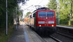 111 129 DB kommt mit dem RE4 Verstärkerzug von Düsseldorf-Hbf nach Aachen-Hbf und kommt aus Richtung Rheydt,Wickrath,Beckrath,Herrath,Erkelenz,Baal,Hückelhoven-Baal und hält in