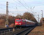 111 115 DB kommt die Kohlscheider-Rampe hoch aus Richtung Neuss,Herzogenrath mit mit dem RE4 aus Düsseldorf-Hbf nach Aachen-Hbf und fährt durch Kohlscheid in Richtung Richterich,Laurensberg,Aachen-West,Aachen-Schanz,Aachen-Hbf. 
Aufgenommen vom Bahnsteig 1 in Kohlscheid.
Bei schönem Frühlingswetter am 5.3.2018. 