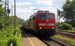 111 125 DB Zieht einen RE4 von Aachen-Hbf nach Dortmund-Hbf kommt aus Richtung Aachen-West,Laurensberg,Richterich, und fährt durch Kohlscheid in Richtung Herzogenrath,Mönchengladbach.