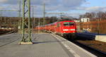 111 155 DB kommt mit dem RE4 von Dortmund-Hbf nach Aachen-Hbf und kommt aus Richtung Neuss-Hbf,Mönchengladbach-Hbf,Rheydt-Hbf,Wickrath,Beckrath,Herrath,Erkelenz,Baal,Hückelhoven-Baal,Brachelen,Lindern,Süggerath,Geilenkirchen,Frelenberg,Zweibrüggen,Übach-Palenberg,Rimburg,Finkenrath,Hofstadt und fährt in Herzogenrath ein und hält in Herzogenrath und fährt dann weiter in Richtung Kohlscheid,Richterich,Laurensberg,Aachen-West,Aachen-Schanz,Aachen-Hbf. 
Aufgenommen am Bahnhof von Herzogenrath. 
Bei Sonne und Wolken am Nachmittag vom 19.2.2019.
Und das ist mein 9700tes Bahnbild bei http://WWW.Bahnbilder de 