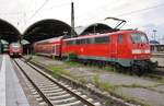 111 126 schiebt am 26.05.2019 den RE4 (RE10416)	 Wupper-Express  von Dortmund Hauptbahnhof nach Aachen Hauptbahnhof in den Mönchengladbacher Hauptbahnhof.