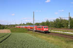 111 150 der Deutschen Bahn AG war am 30. Mai 2020 mit dem Regionalexpress 10428 von Dortmund Hauptbahnhof nach Aachen Hauptbahnhof unterwegs, hier am Abzweig Linden bei Wuppertal.