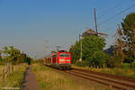 Am Abend des 08.08.2020 ist 111 158 bei Kaarst (Büttgen) mit einem RE 4 (10430) in Richtung Aachen unterwegs.
