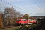 111 114 zieht hier den RE 10414 nach Aachen Hauptbahnhof am Haltepunkt Wuppetal Zoologischer Garten vorbei :P
W- Zoologischer Garten, 14.November 2020
