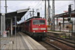 DB 111073-3 h�lt hier am 11.05.2026 um 14.40 Uhr im Bahnhof M�nchen - Pasing. 
Der Zug ist auf dem Weg nach Garmisch-Partenkirchen.
