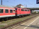 Die BR 111 204-4 mit einem RE bei der Ausfahrt aus Regensburg HBF. (14.08.2007)