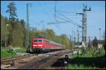 111 075 verlsst zur Vormittagszeit des 03.05.08 mit RE 19928 den Goldshfer Bahnhof in Richtung Aalen, das Fahrtziel ist Stuttgart Hbf.