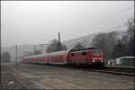 111 149 (9180 6111 149-1 D-DB)  durchfhrt ohne Halt Brachbach mit dem RE9 (RE 4859)  Rhein-SIEG-Express  am Haken. (02.01.2009)
