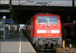 111 120 steht mit dem RE10423 in Dsseldorf Hbf.