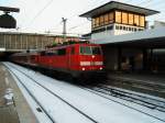 111 038 verlsst den Mnchner HBF Richtung Augsburg.