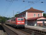 Die 111 172 am 23.05.2009 mit der RB (Passau-Neumarkt Oberpfalz) in Vilshofen.